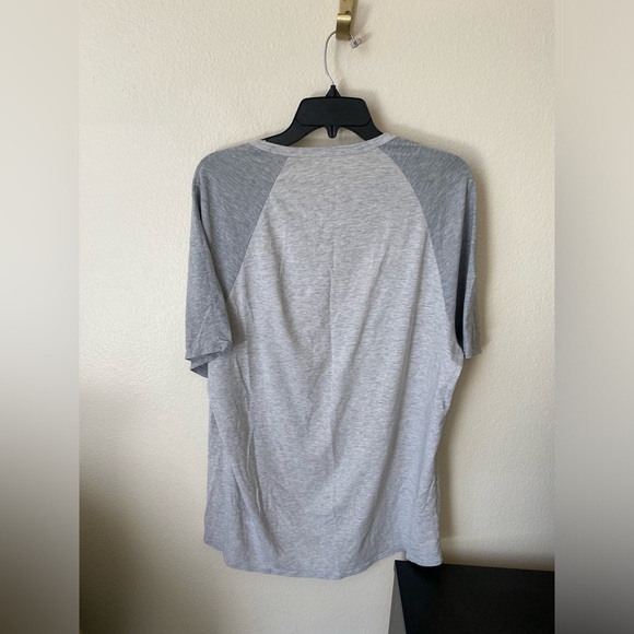 Lululemon Men’s Grey Athletic T-Shirt Size M Activewear Tee Workout Shirt - Picture 2 of 6